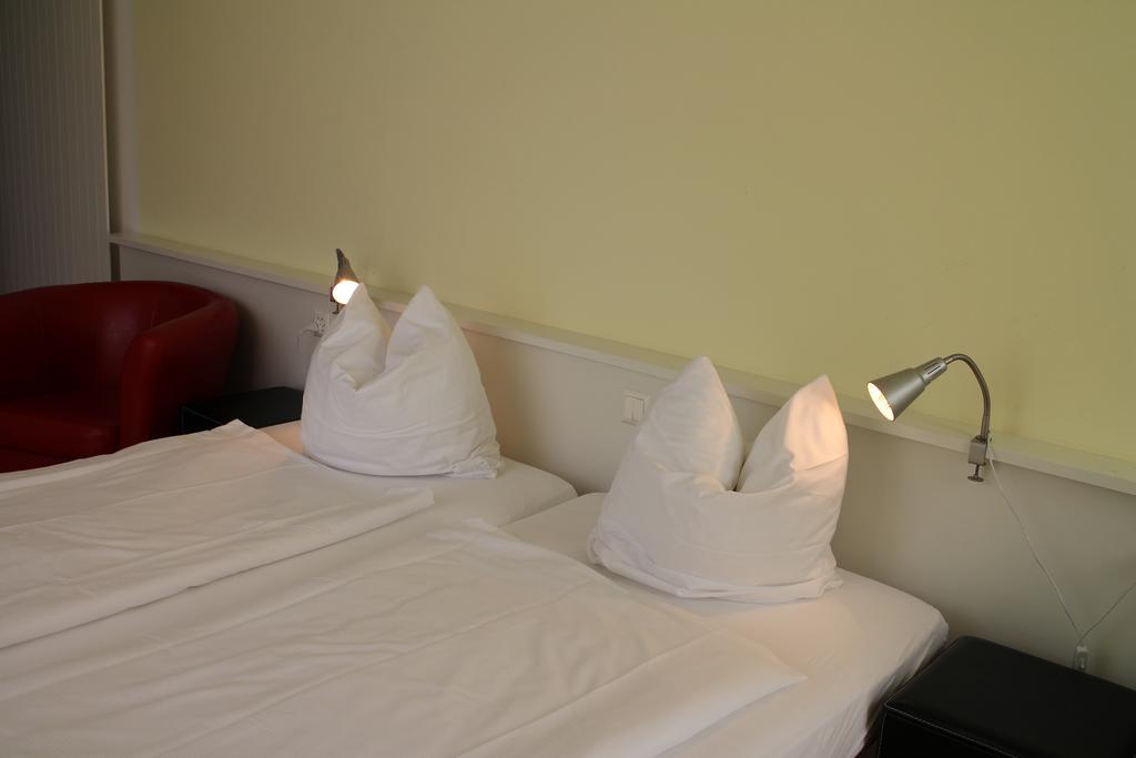 Seminar-Hotel Rigi Am See Вегис Стая снимка